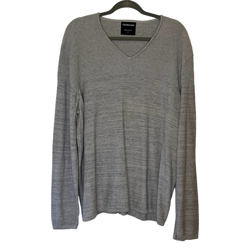 Calvin Klein Jean women’s V-neck gray sweater XL
